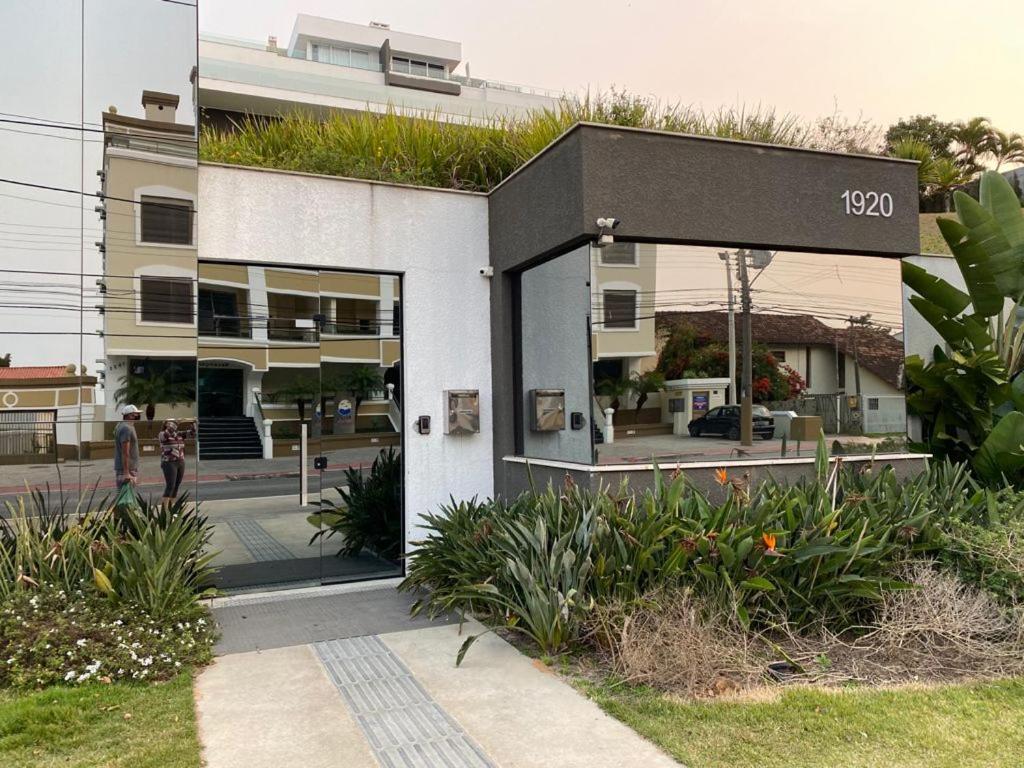 apartamento design com piscina e vista espetacular Florianópolis Esterno foto
